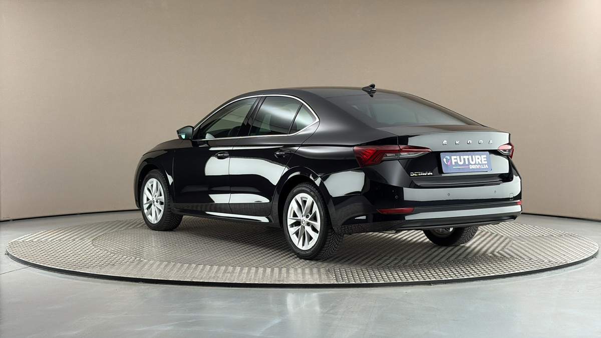 Škoda Octavia - 2