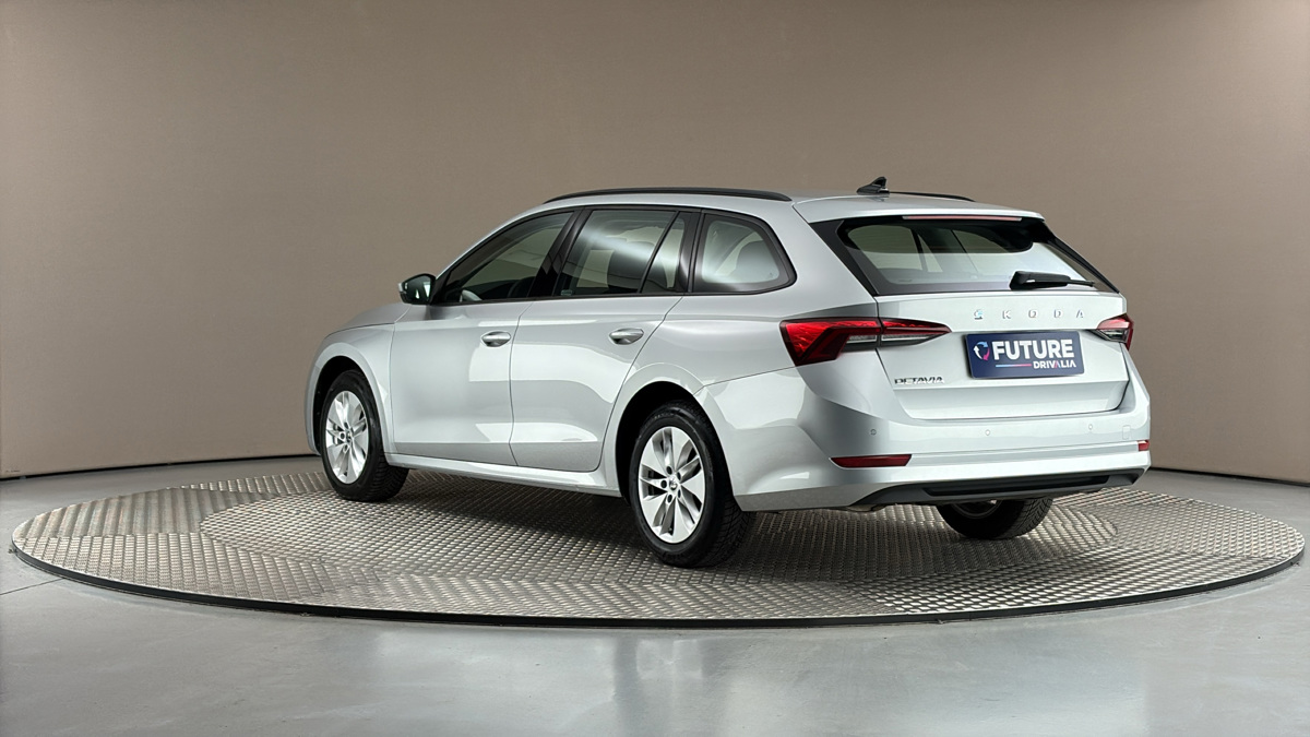 Škoda Octavia - 2