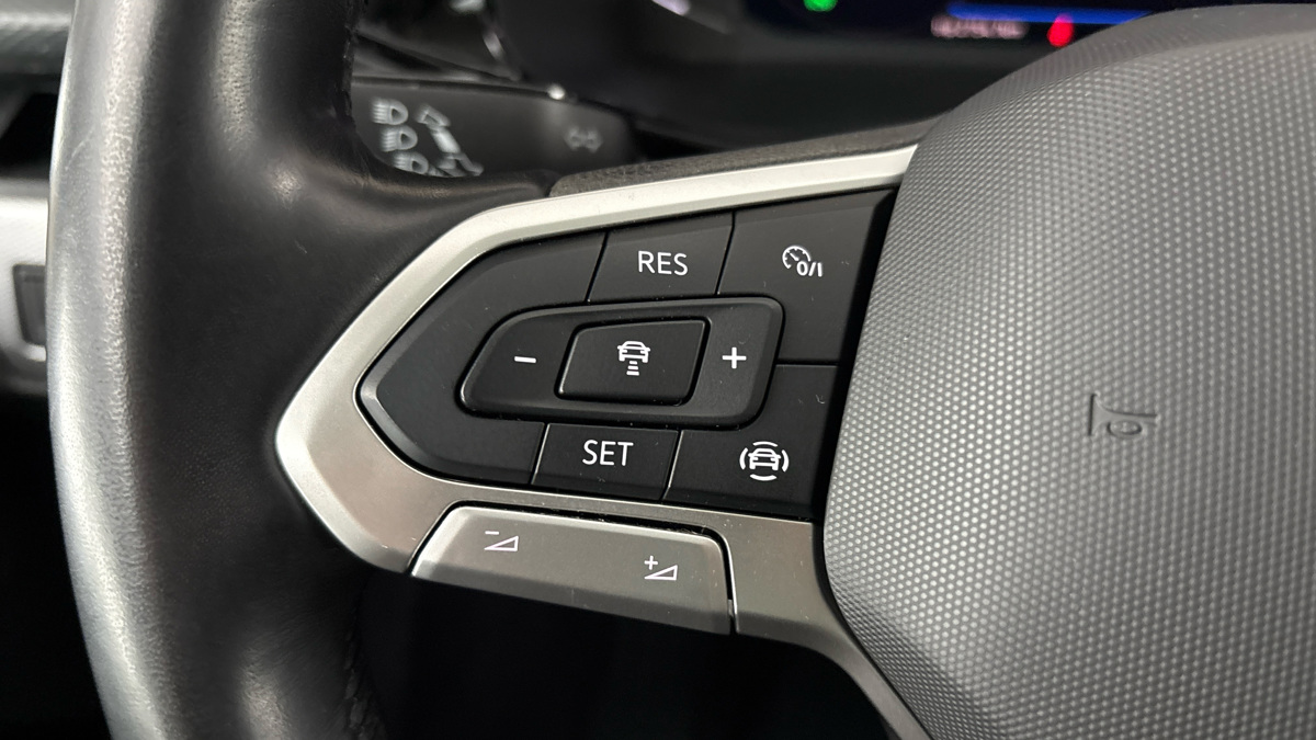 Volkswagen Multivan - 14