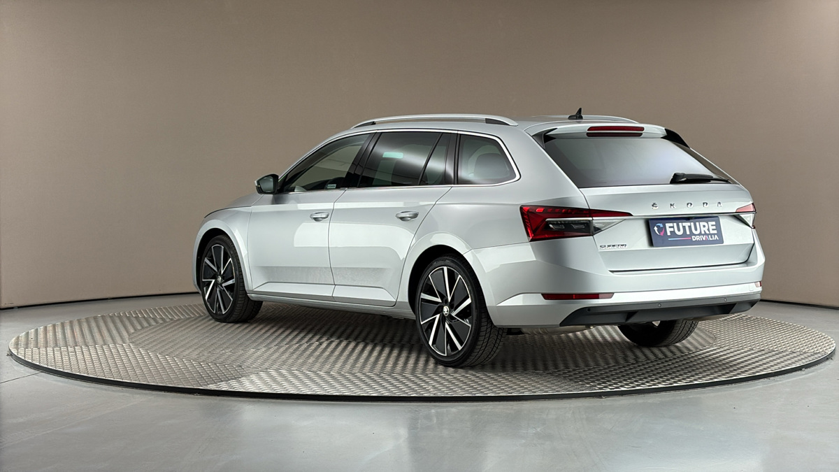 Škoda Superb - 2