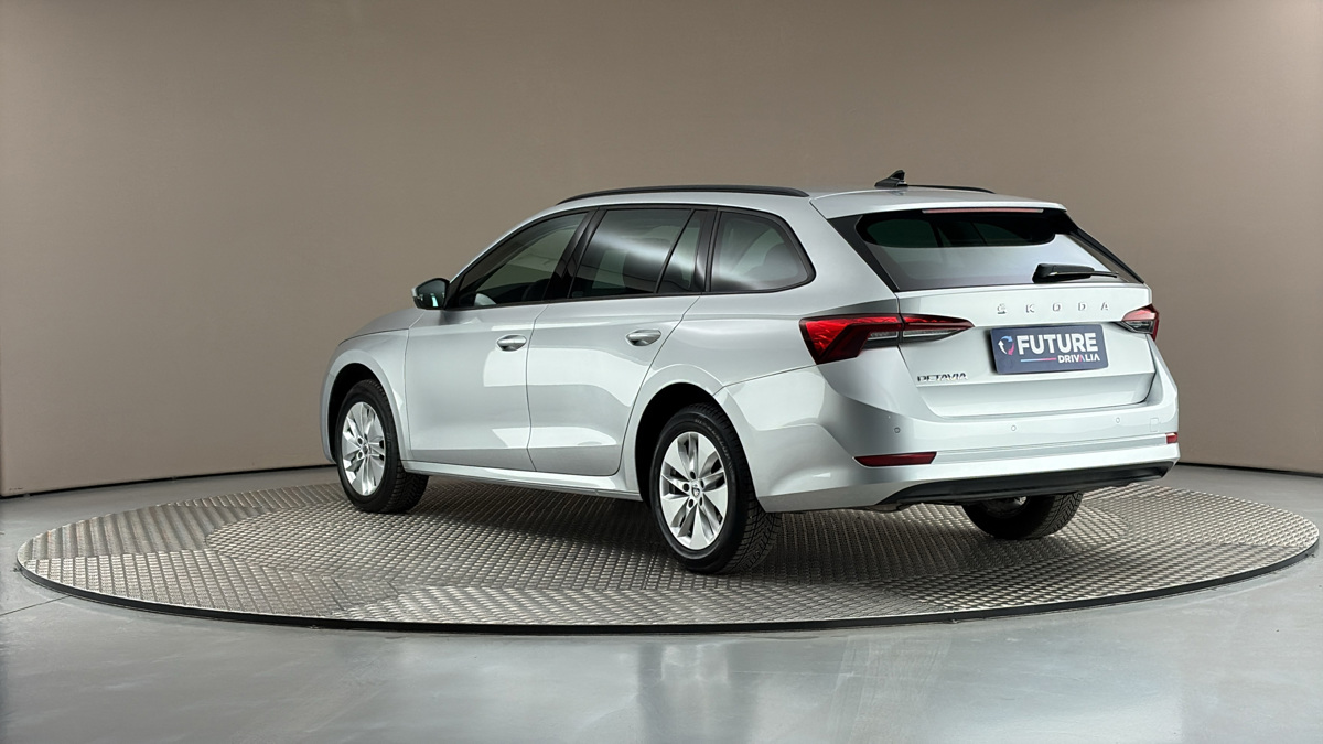 Škoda Octavia - 2