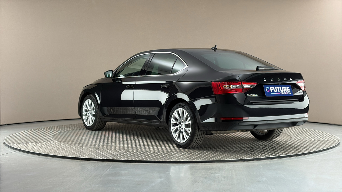 Škoda Superb - 2