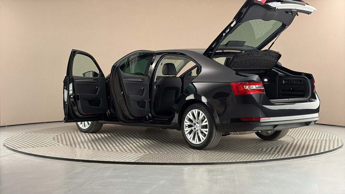 Škoda Superb - 7