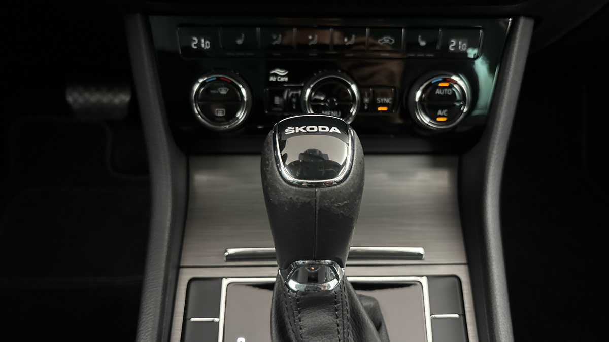 Škoda Superb - 26