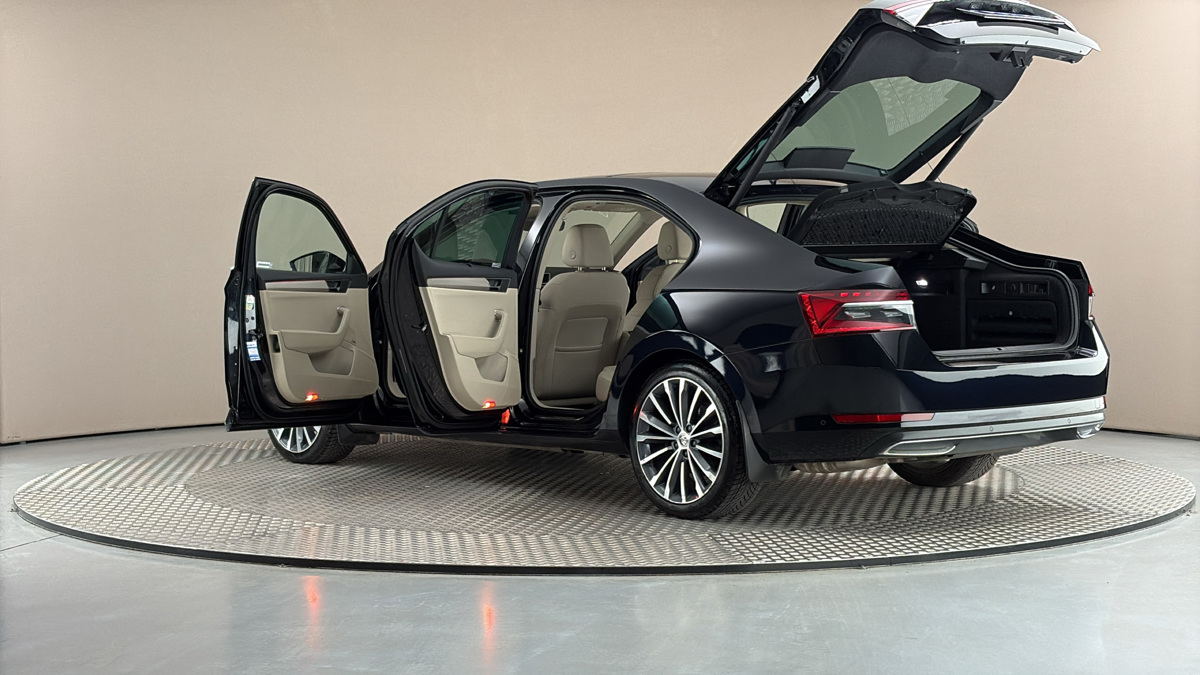 Škoda Superb - 7