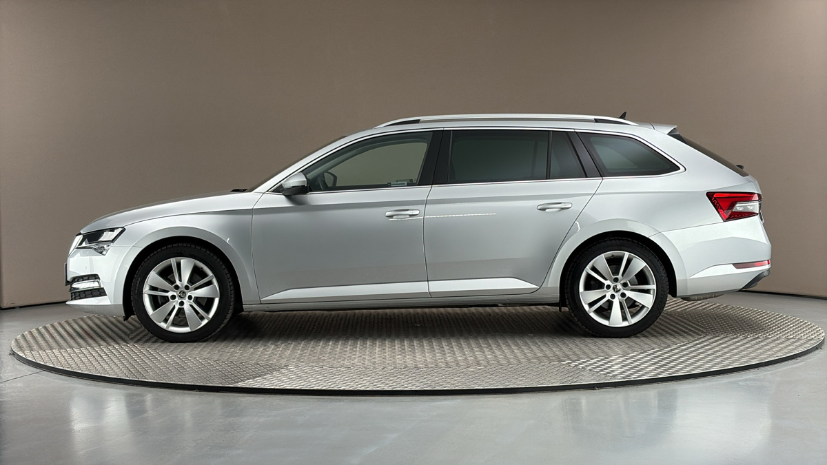 Škoda Superb - 4