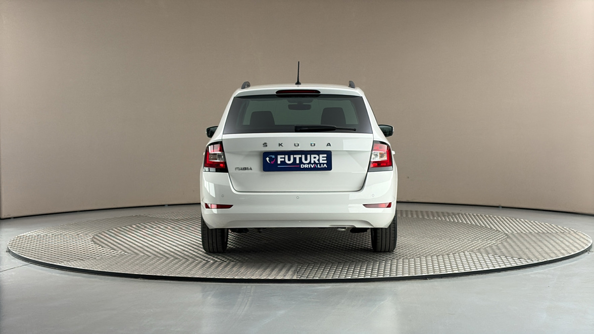 Škoda Fabia - 5