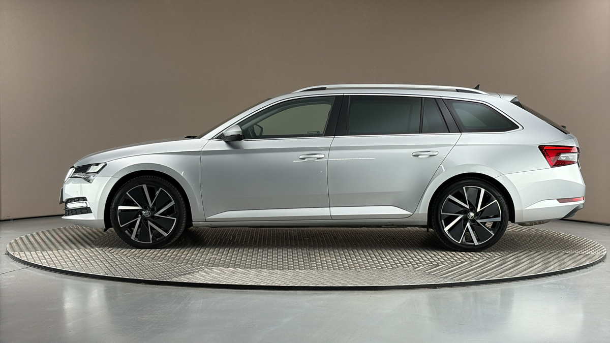 Škoda Superb - 4