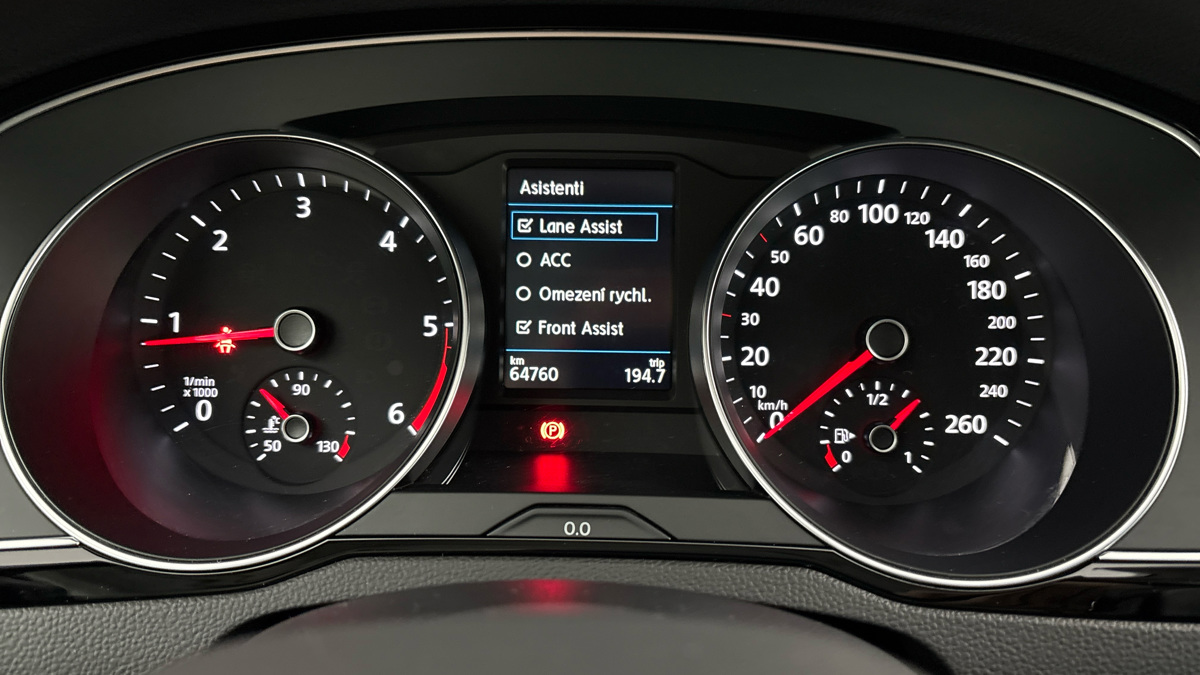 Volkswagen Passat - 10