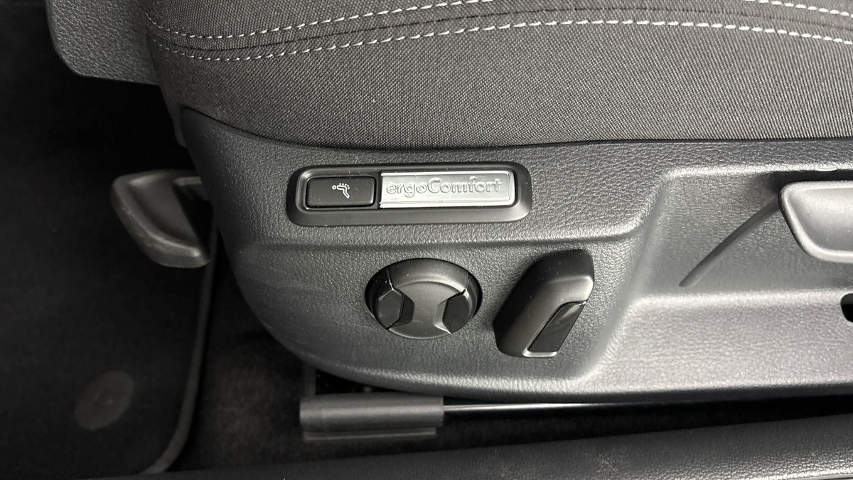 Volkswagen Passat - 21