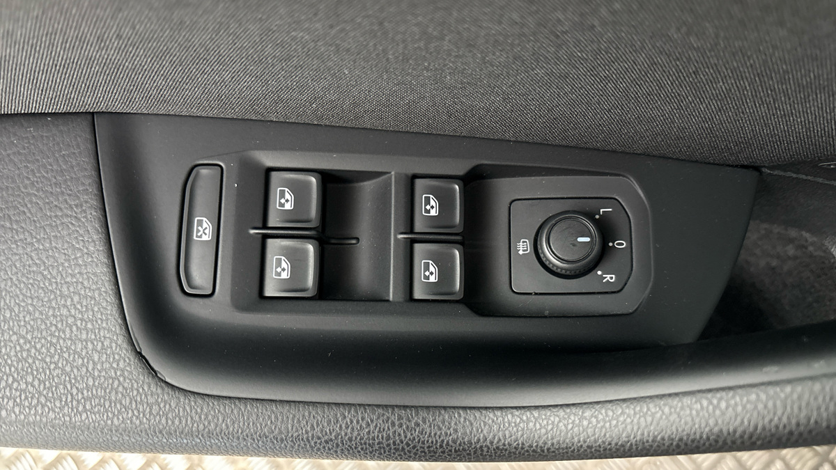 Volkswagen Passat - 23