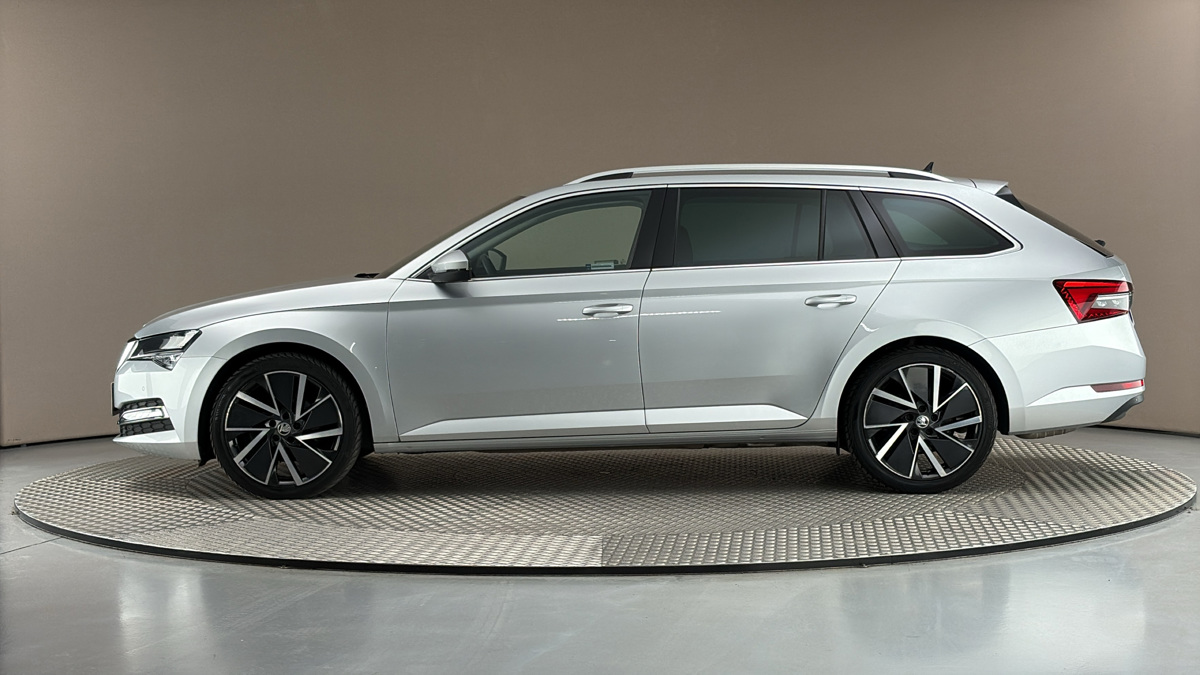 Škoda Superb - 4