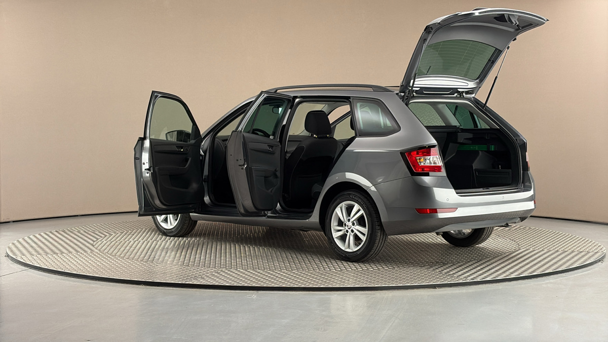 Škoda Fabia - 7