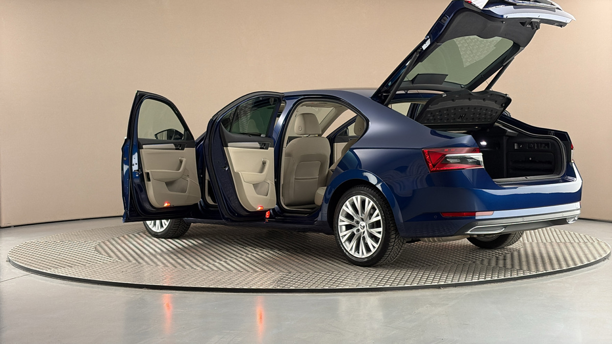 Škoda Superb - 7