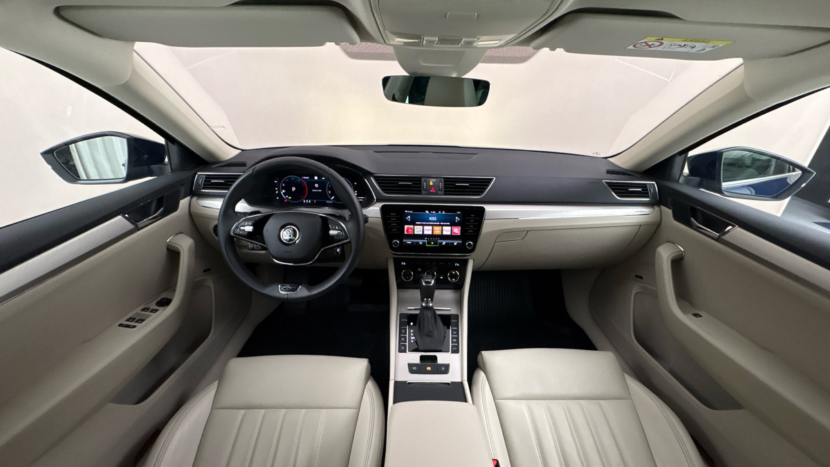 Škoda Superb - 8