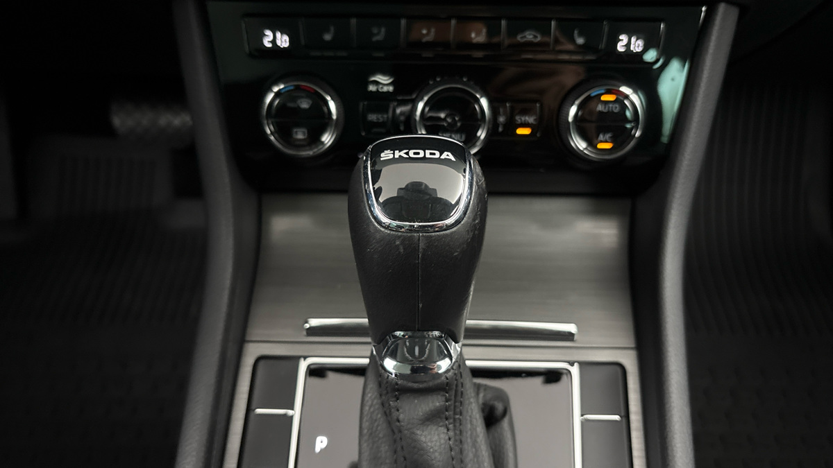 Škoda Superb - 26