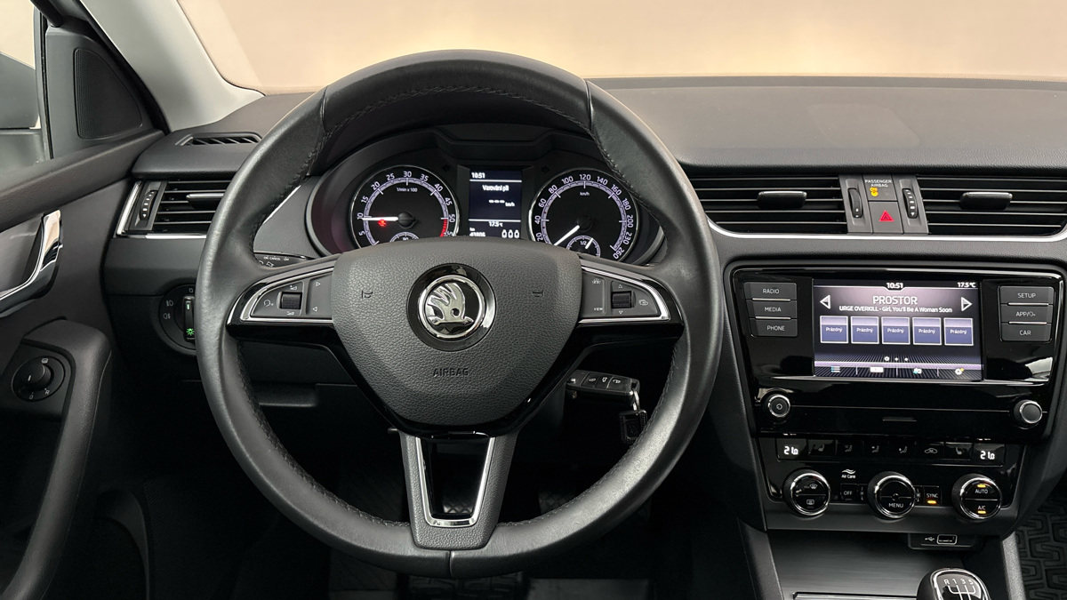 Škoda Octavia - 9