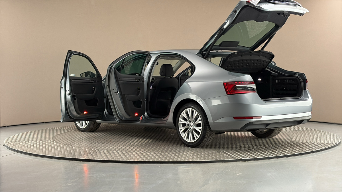 Škoda Superb - 7