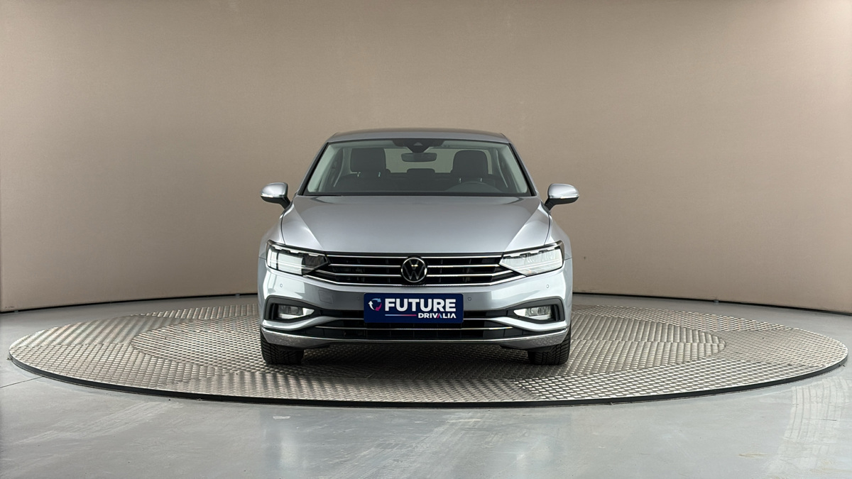 Volkswagen Passat - 3