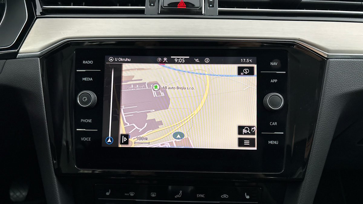 Volkswagen Passat - 28