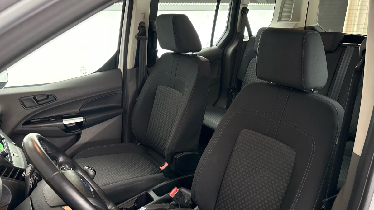 Ford Tourneo Connect - 15