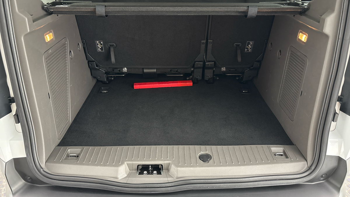 Ford Tourneo Connect - 17