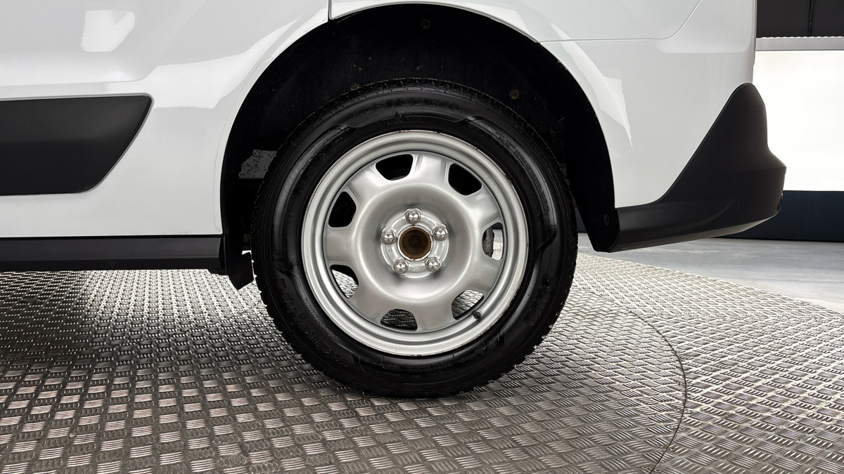 Ford Tourneo Connect - 19