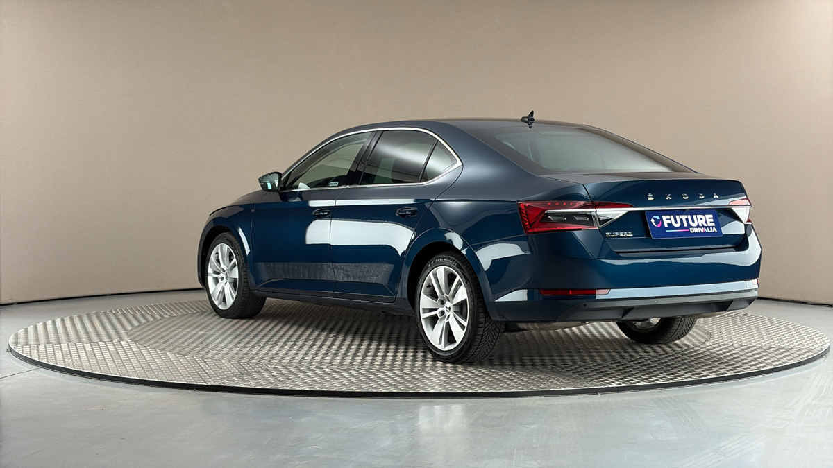 Škoda Superb - 2