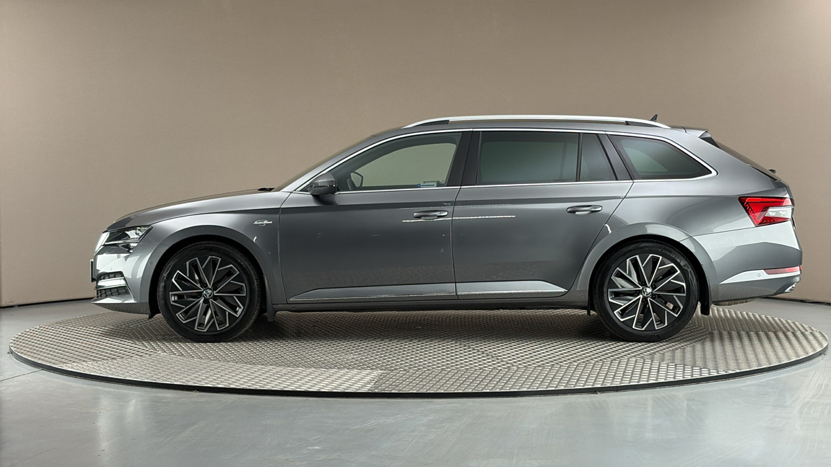 Škoda Superb - 4