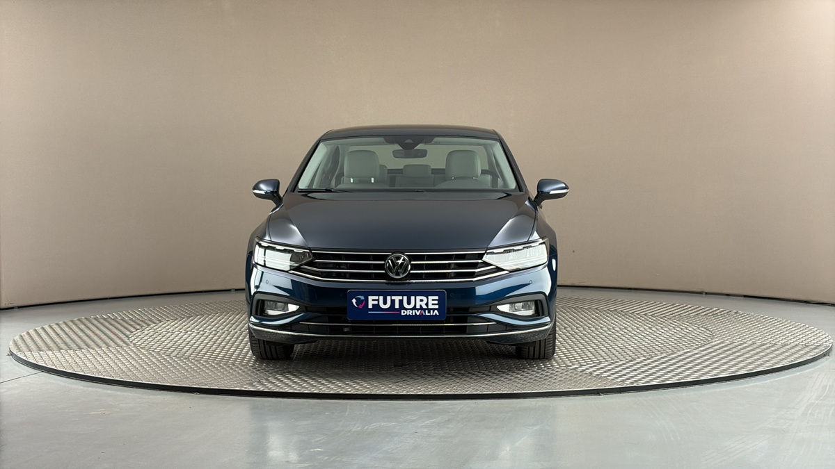 Volkswagen Passat - 3