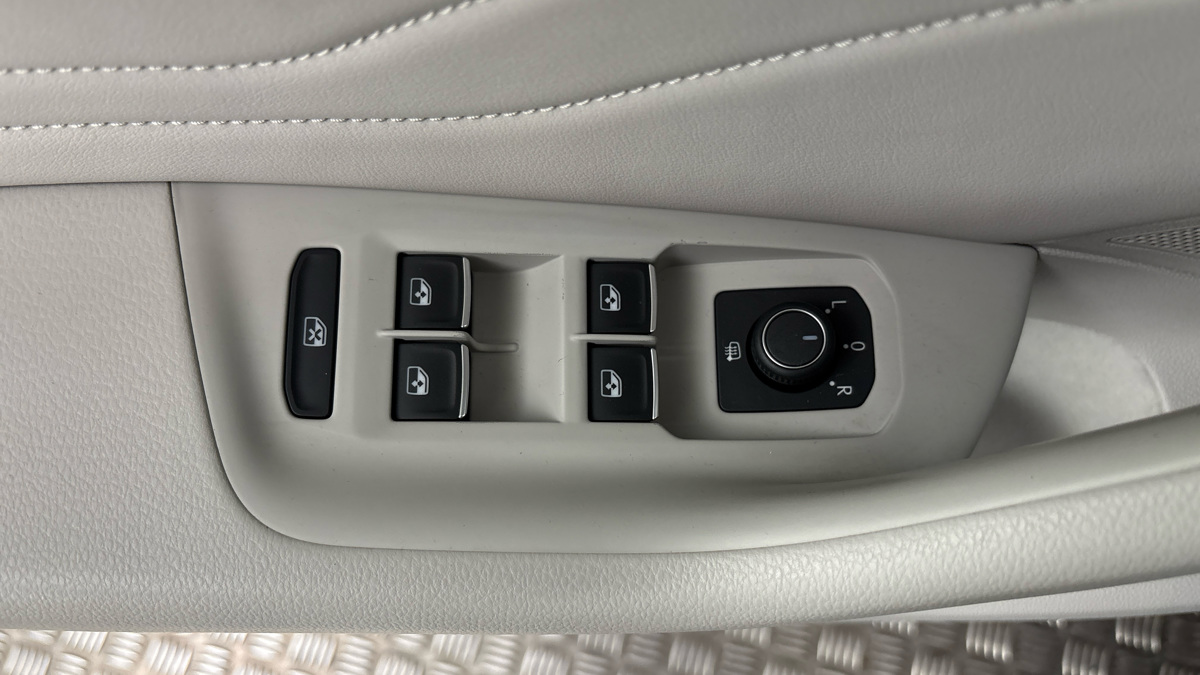 Volkswagen Passat - 23