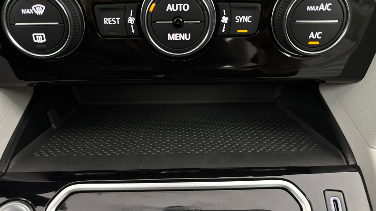 Volkswagen Passat - 24