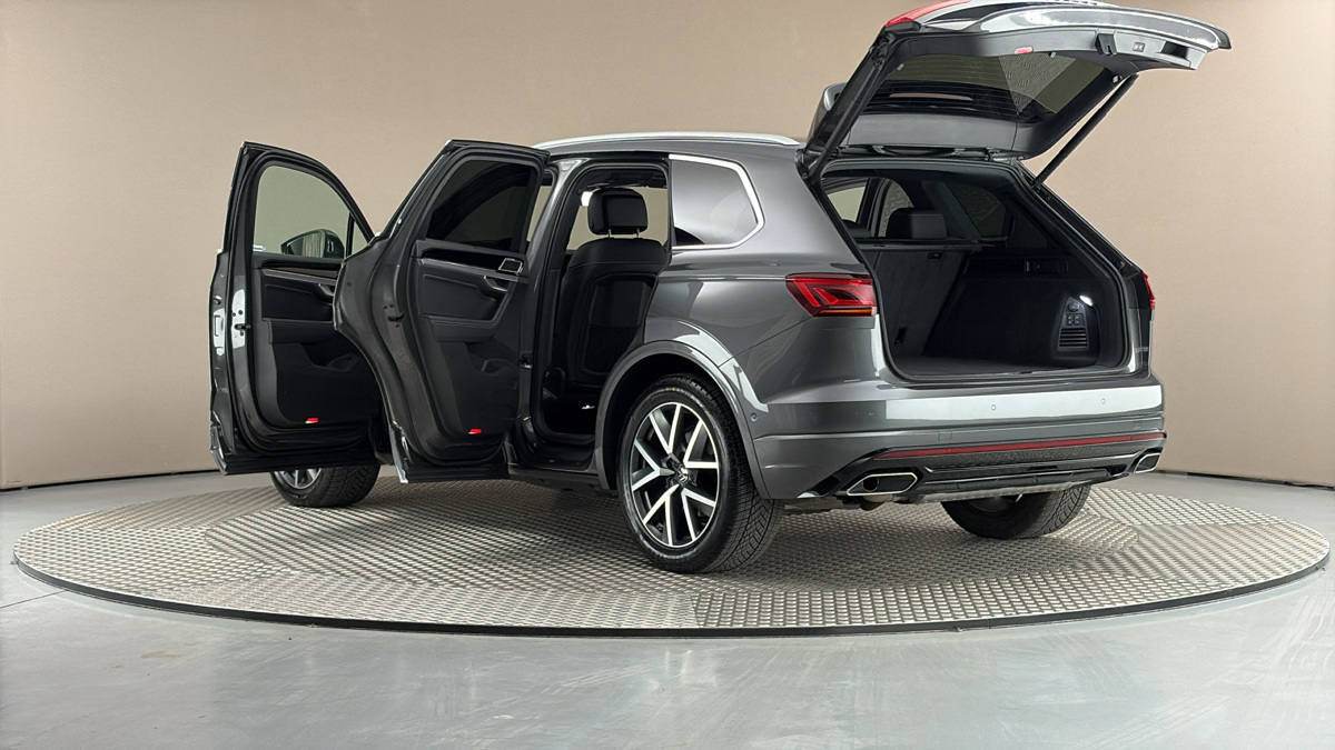 Volkswagen Touareg - 7