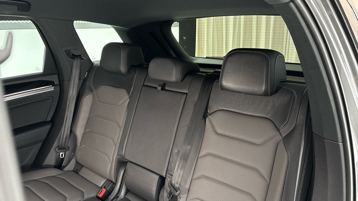 Volkswagen Touareg - 16