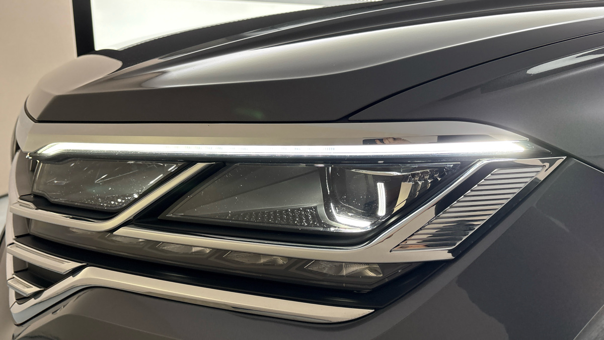 Volkswagen Touareg - 18
