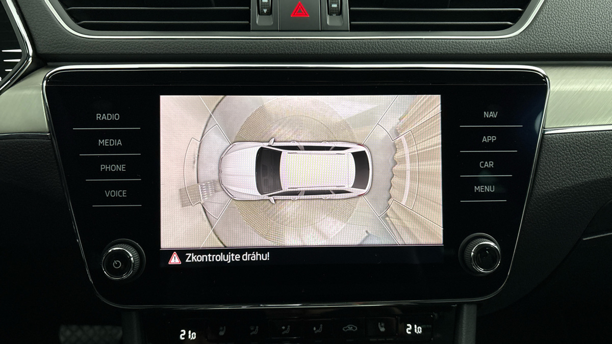 Škoda Superb - 12