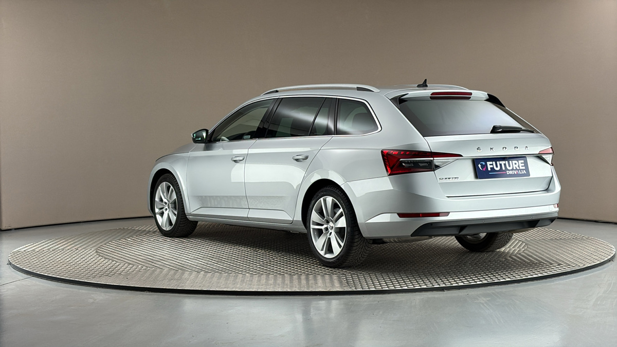 Škoda Superb - 2