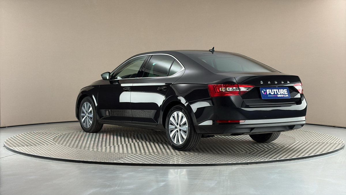 Škoda Superb - 2