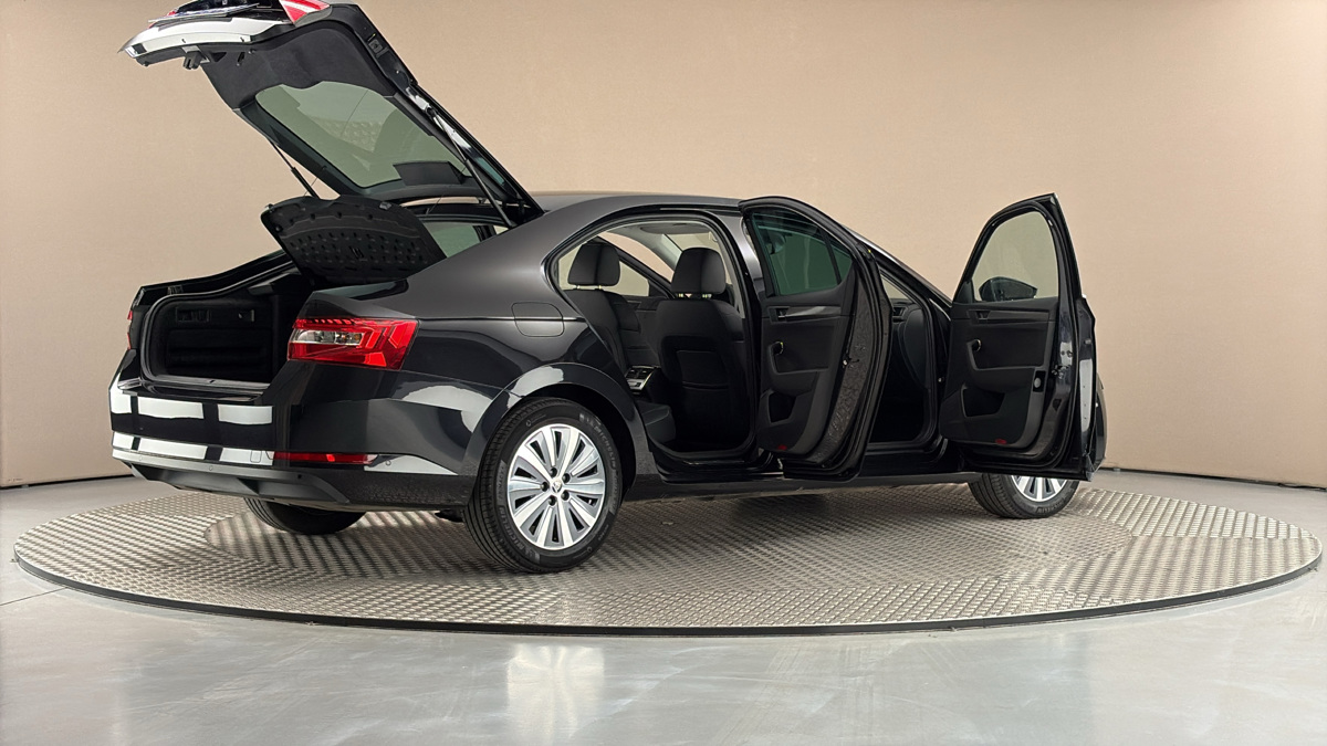 Škoda Superb - 6