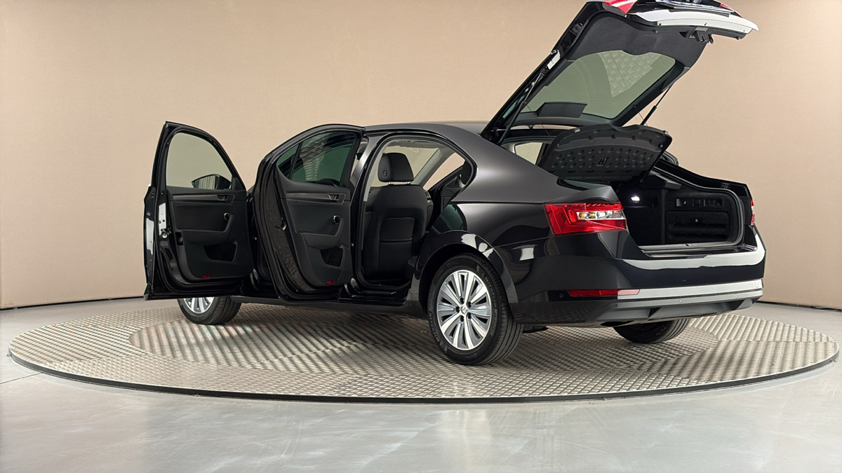Škoda Superb - 7