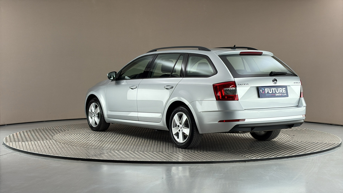 Škoda Octavia - 2
