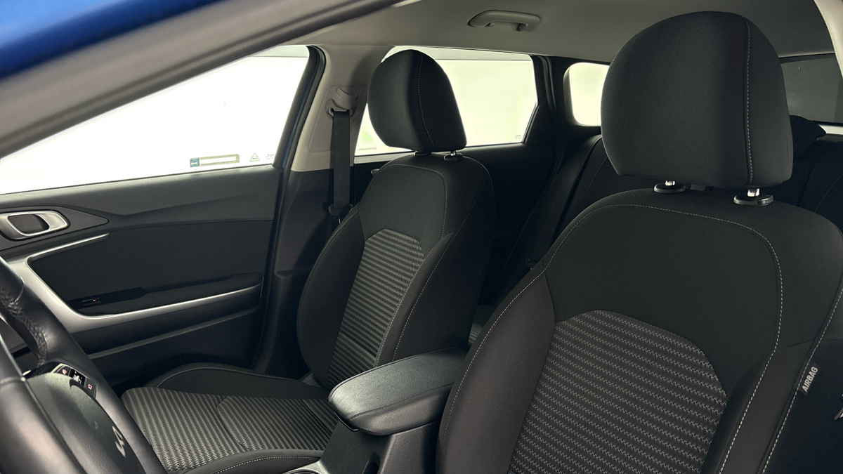 Kia Ceed - 15