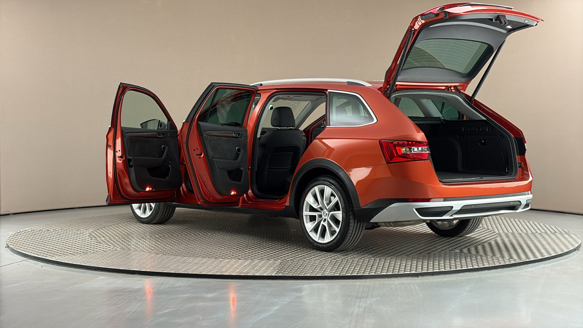 Škoda Superb - 7