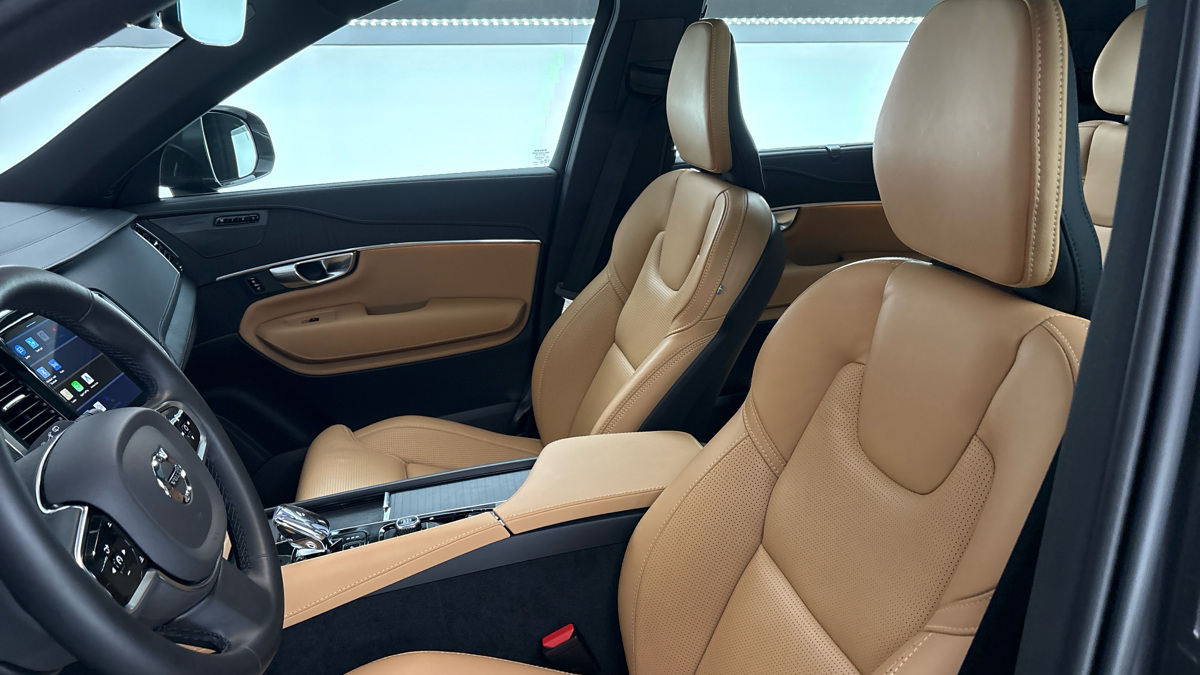 Volvo XC90 - 15