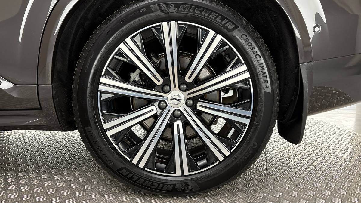 Volvo XC90 - 19