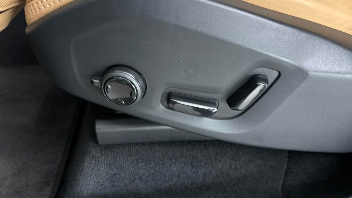 Volvo XC90 - 22