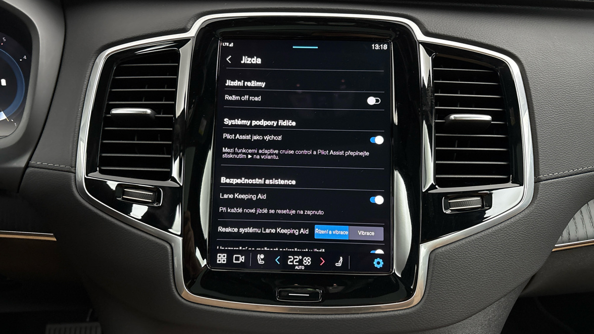 Volvo XC90 - 29