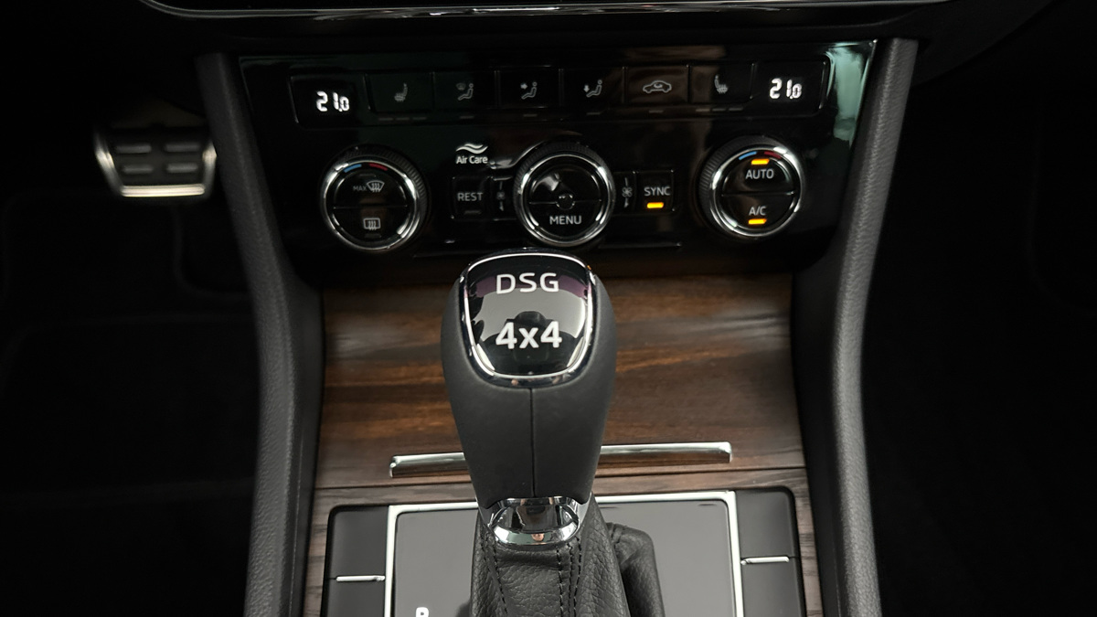 Škoda Superb - 28