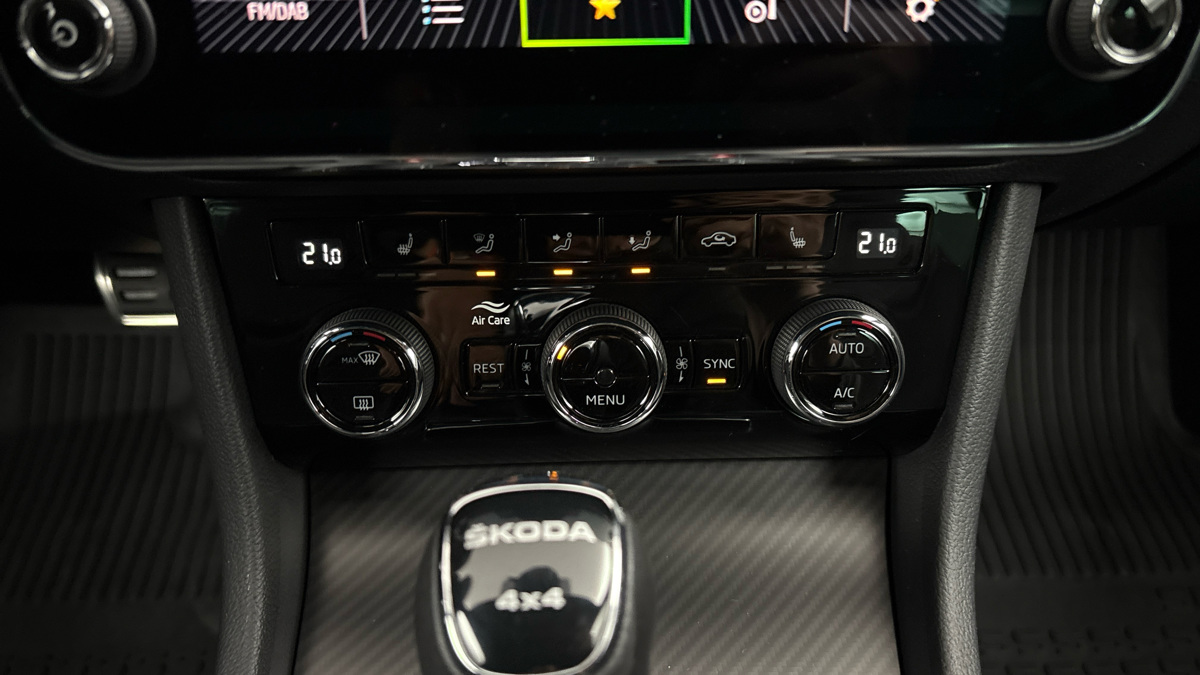 Škoda Superb - 13
