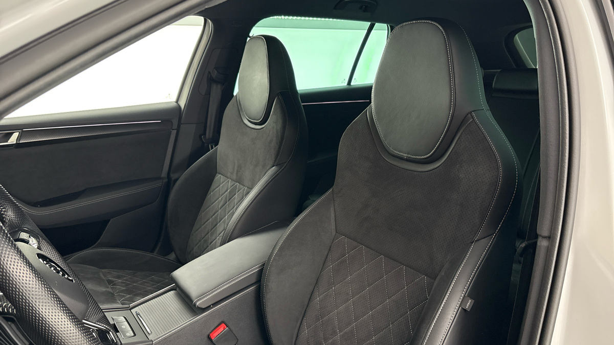 Škoda Superb - 15